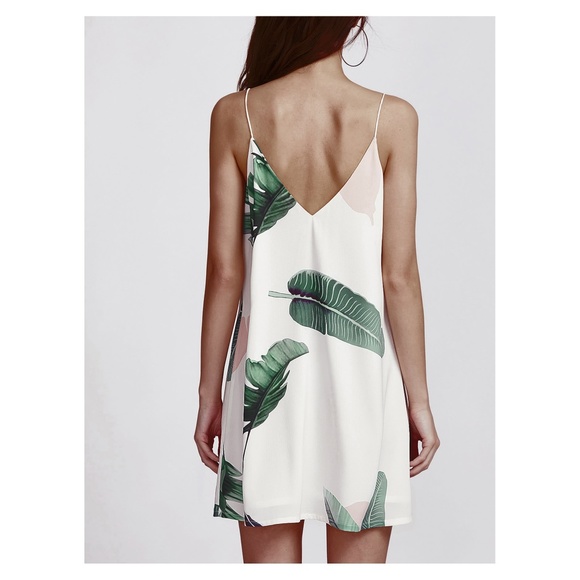 White Tropical Print Sleeveless Shift Dress - Picture 4 of 4